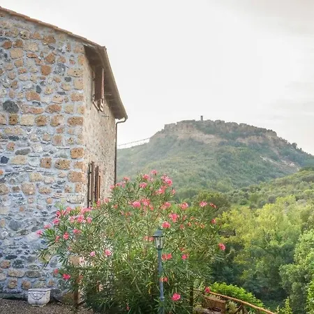 2. Studio With A Pretty View, Civita Di Bagnoregio * باغنوريغيو